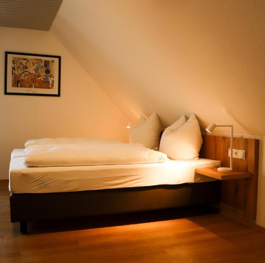 Weinstube Sinas Brettl Hotel Nördlingen Eksteriør billede